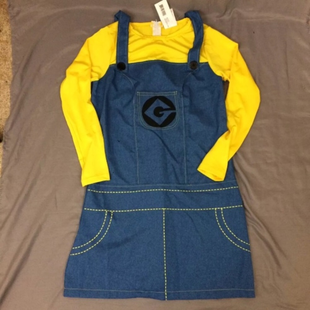 MINION COSTUME